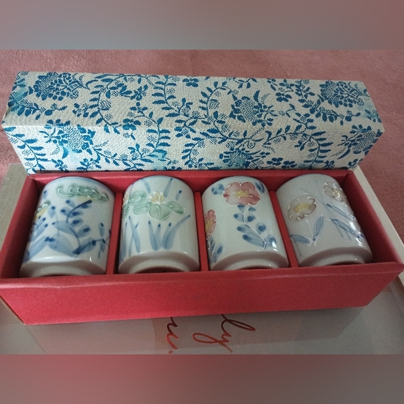 COPY - Traditional Floral Antique Sake Rice Tea Cups 4 Pc Set - Picture 6 of 9